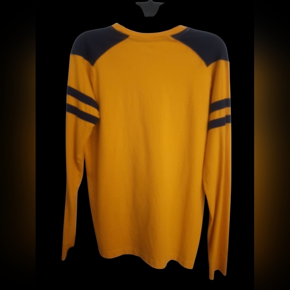 NHL Gold and Black Apparel Med Nashville Predators - Picture 7 of 8